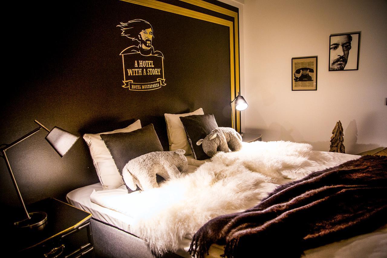 Boutique Hotel Mustaparta トルニオ エクステリア 写真